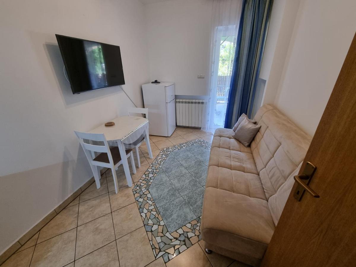Apartamento Apartman 2 Ližnjan Exterior foto